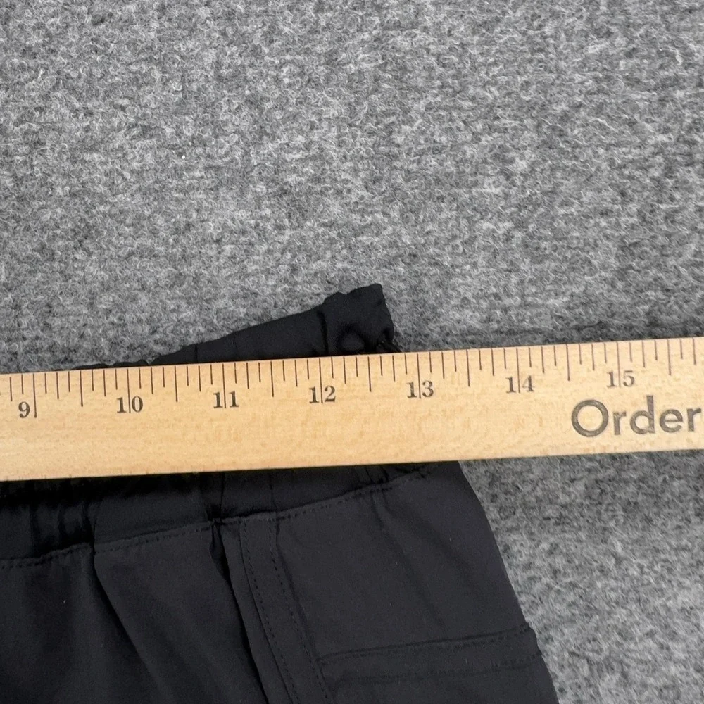 Lululemon Shorts Womens 6 Black 3.5 Inseam Lined Zip Pocket Running Athletic